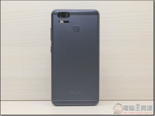 ASUS-ZenFone3-Zoom-開箱-16 ASUS-ZenFone3-Zoom-開箱-16