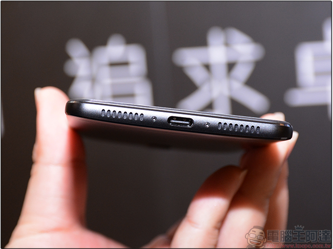 華為Mate 9 發表新色石墨黑、保時捷設計全球限量版以及MediaPad T2 8 Pro 平板 - 電腦王阿達 華為Mate 9 發表新色石墨黑、保時捷設計全球限量版以及MediaPad T2 8 Pro 平板 - 電腦王阿達