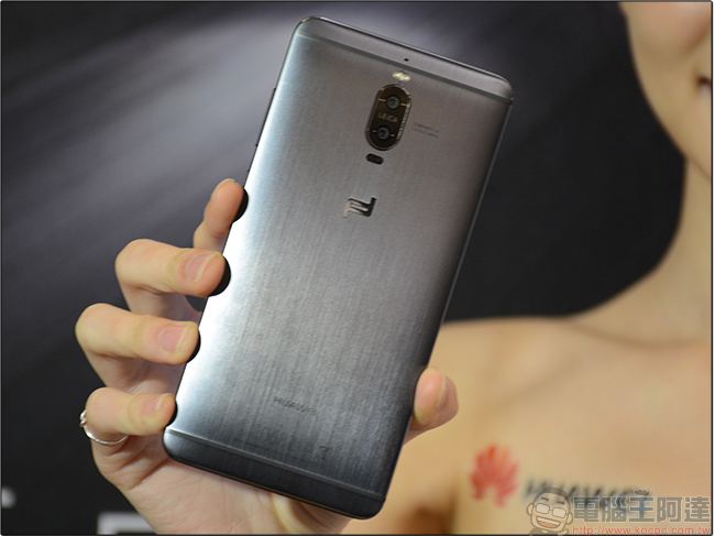 華為Mate 9 發表新色石墨黑、保時捷設計全球限量版以及MediaPad T2 8 Pro 平板 - 電腦王阿達 華為Mate 9 發表新色石墨黑、保時捷設計全球限量版以及MediaPad T2 8 Pro 平板 - 電腦王阿達