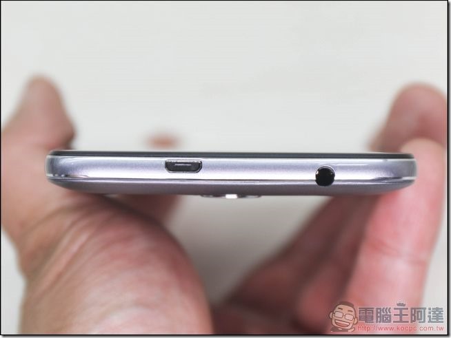 Panasonic-Eluga-Pure-開箱-11 Panasonic-Eluga-Pure-開箱-11
