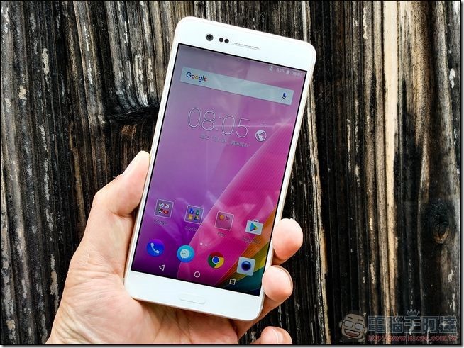 新型 Android 木馬 Xavier 現蹤,無聲無息偷走你的個人資訊 - 電腦王阿達 Sharp-Z3-開箱與外觀-05