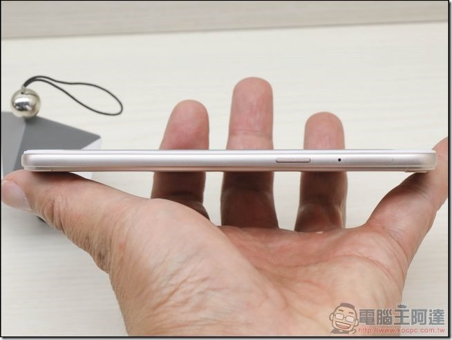 OPPO A57 開箱-10 OPPO A57 開箱-10