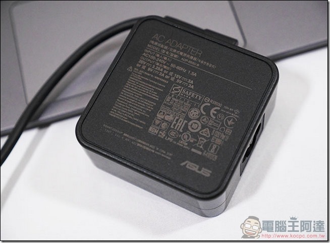 ASUSPRO B9440 開箱-31 ASUSPRO B9440 開箱-31