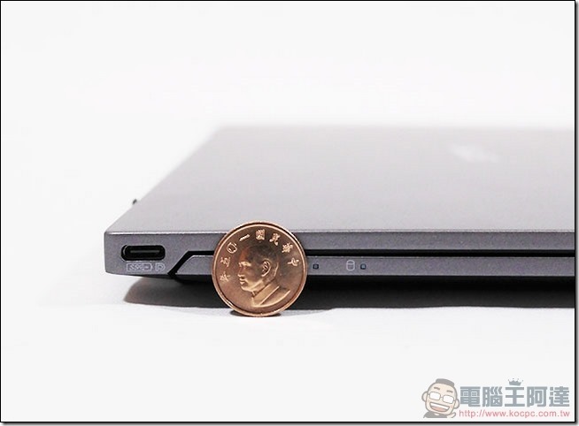 ASUSPRO B9440 開箱-35 ASUSPRO B9440 開箱-35