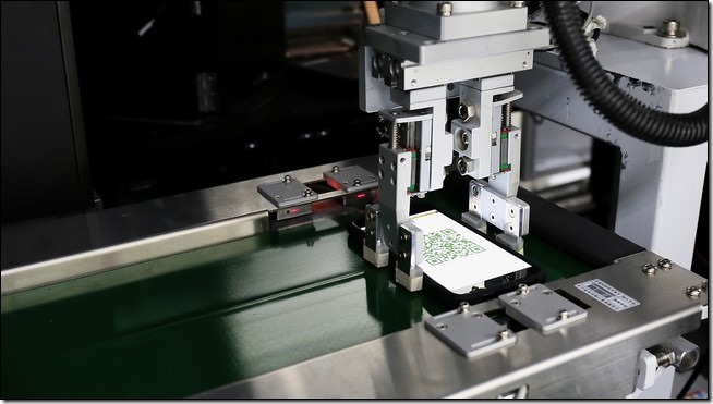 7_Assembled phones identified by the machinery using QR codes 7_Assembled phones identified by the machinery using QR codes