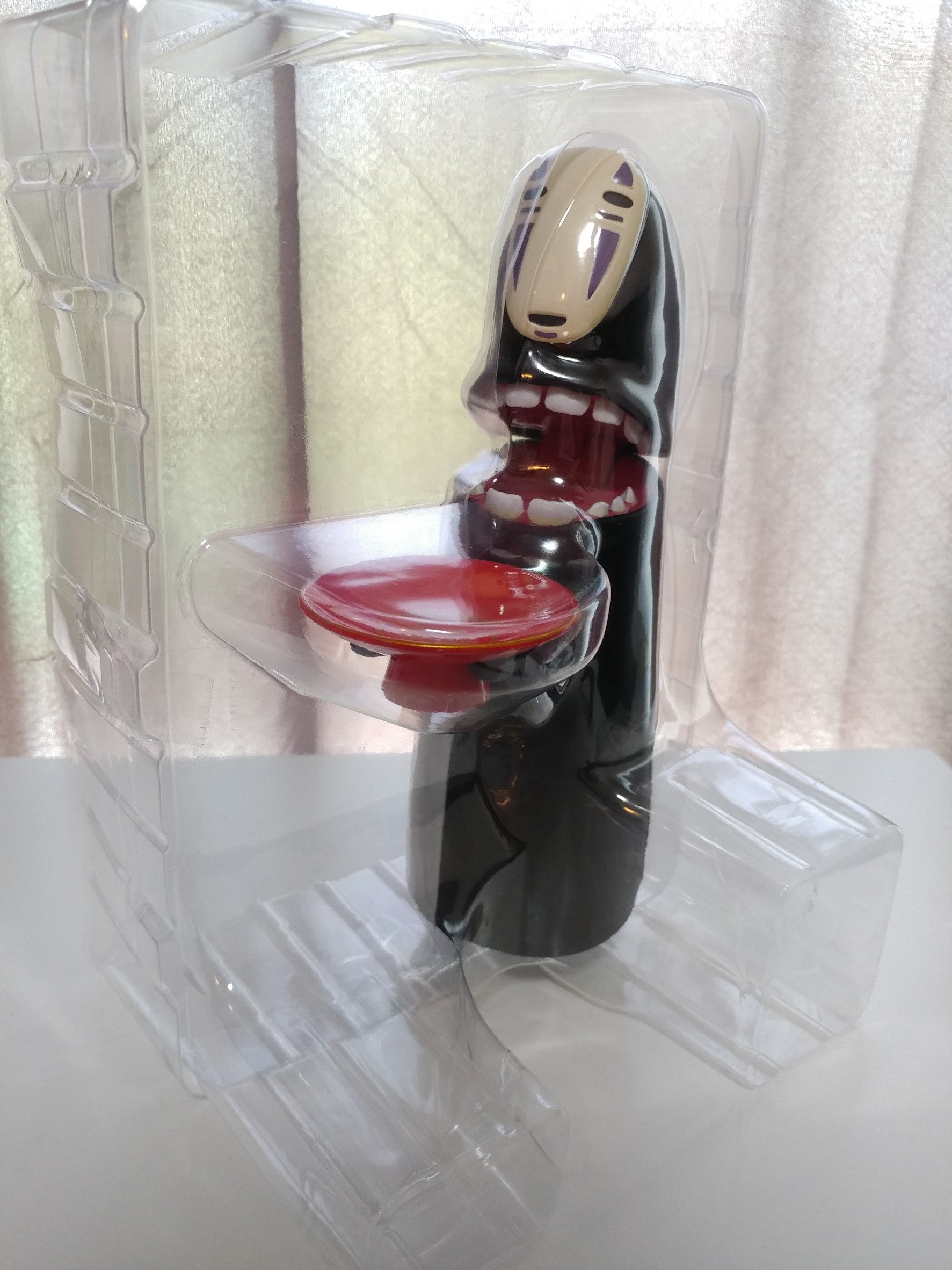 吃光你錢錢!無臉男存錢桶開箱(カオナシむしゃむしゃ貯金箱) - 電腦王阿達 吃光你錢錢!無臉男存錢桶開箱(カオナシむしゃむしゃ貯金箱) - 電腦王阿達