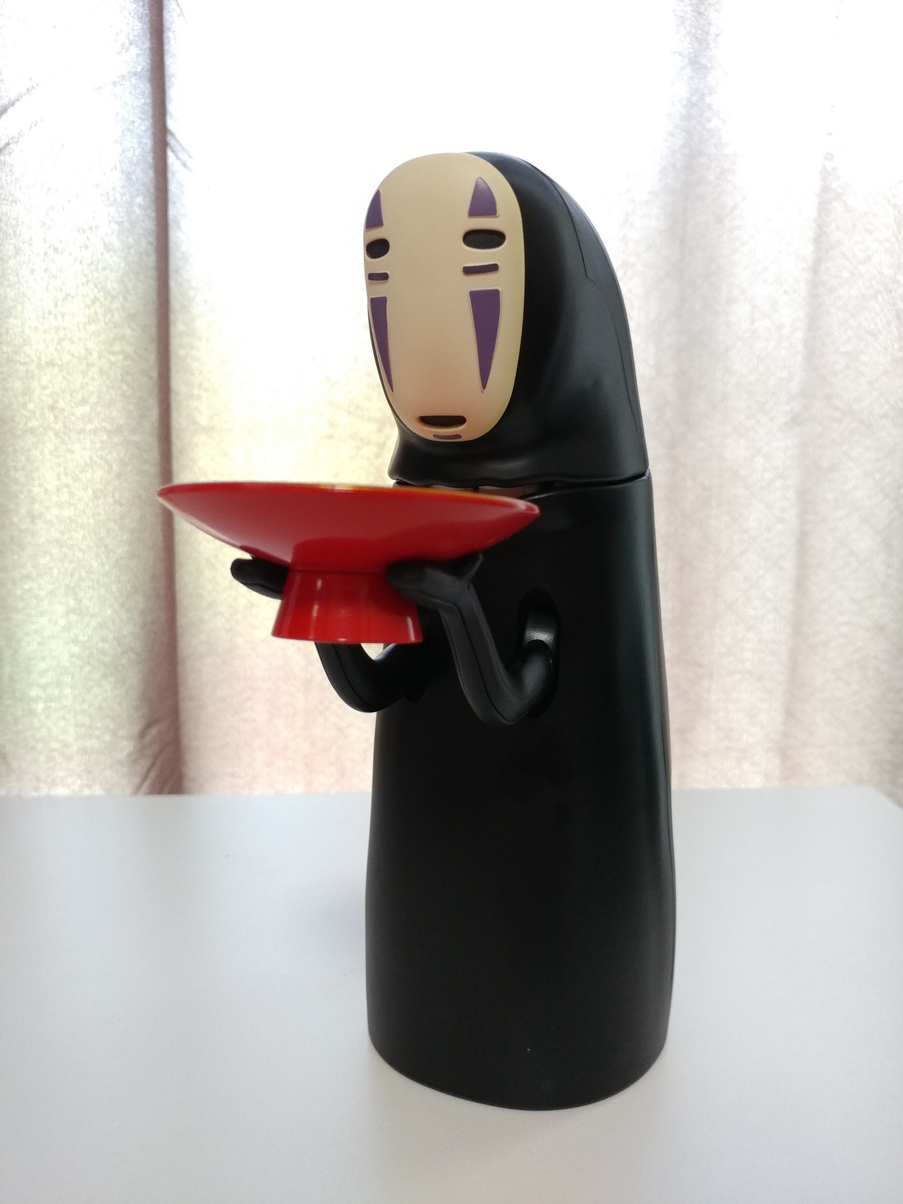 吃光你錢錢!無臉男存錢桶開箱(カオナシむしゃむしゃ貯金箱) - 電腦王阿達 吃光你錢錢!無臉男存錢桶開箱(カオナシむしゃむしゃ貯金箱) - 電腦王阿達