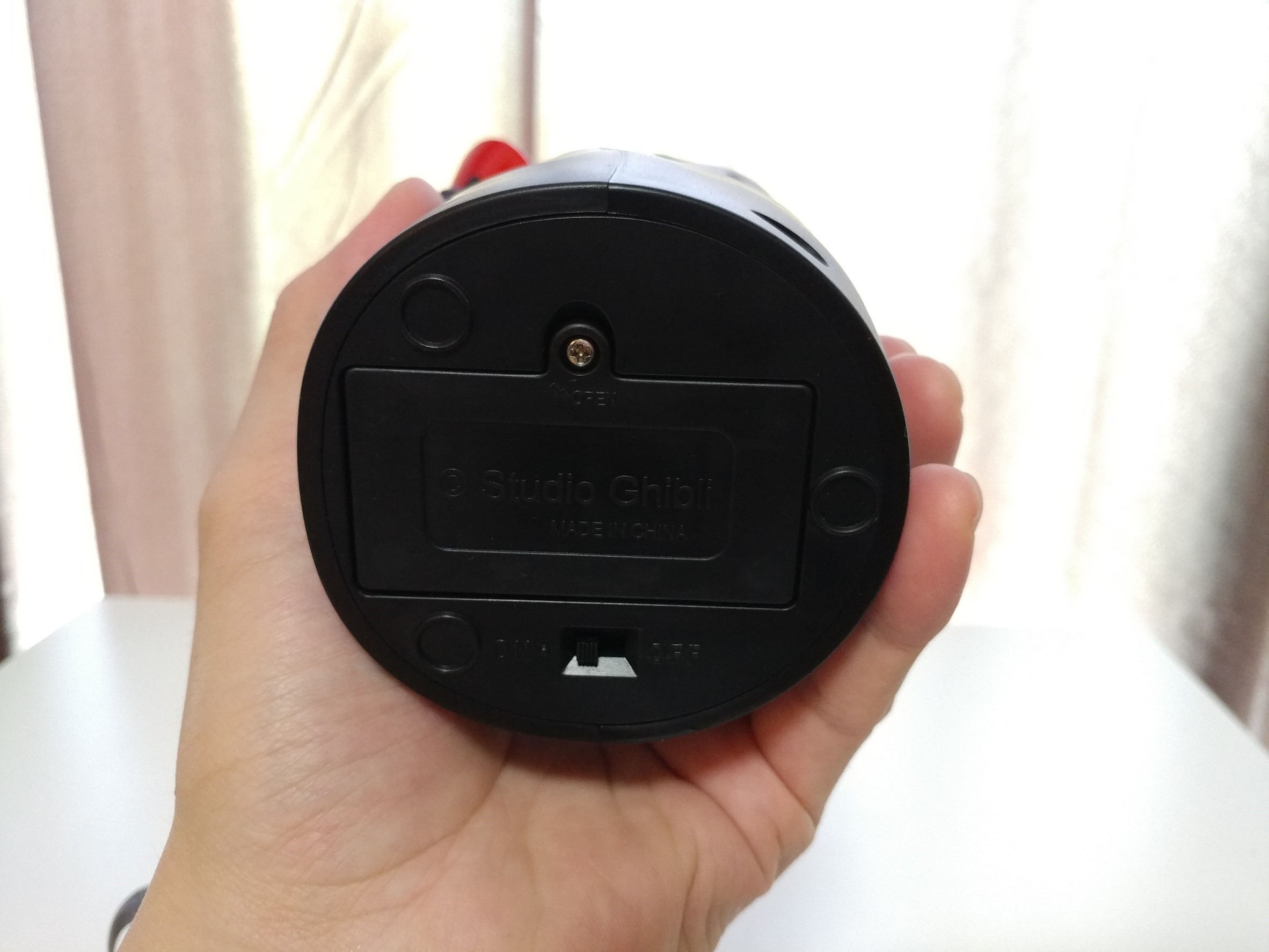 吃光你錢錢!無臉男存錢桶開箱(カオナシむしゃむしゃ貯金箱) - 電腦王阿達 吃光你錢錢!無臉男存錢桶開箱(カオナシむしゃむしゃ貯金箱) - 電腦王阿達