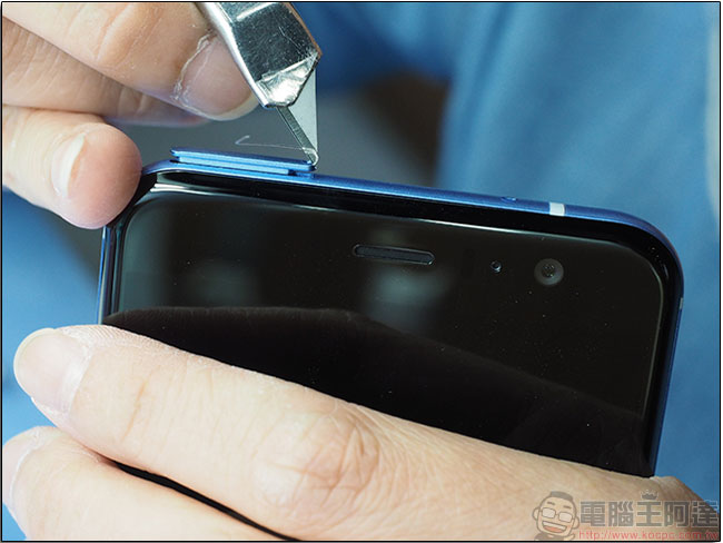 膜斯密碼 HTC U11 imos 近滿版全貼合康寧玻璃保貼 ,神功護體手殘王也安心 - 電腦王阿達 膜斯密碼 HTC U11 imos 近滿版全貼合康寧玻璃保貼 ,神功護體手殘王也安心 - 電腦王阿達