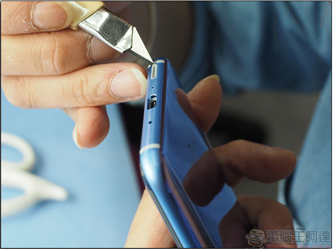膜斯密碼 HTC U11 imos 近滿版全貼合康寧玻璃保貼 ,神功護體手殘王也安心 - 電腦王阿達 膜斯密碼 HTC U11 imos 近滿版全貼合康寧玻璃保貼 ,神功護體手殘王也安心 - 電腦王阿達