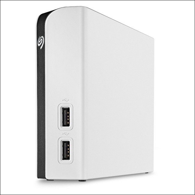 Seagate 推出分別對映 PS4/Xbox One 兩大陣營主機的外接式硬碟 Game Drive for PS4 與 Game Drive Hub - 電腦王阿達 Seagate 推出分別對映 PS4/Xbox One 兩大陣營主機的外接式硬碟 Game Drive for PS4 與 Game Drive Hub - 電腦王阿達