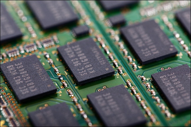 新 iPhone 備貨量不小,影響 2017 下半年 NAND 及 DRAM 供貨吃緊 - 電腦王阿達 新 iPhone 備貨量不小,影響 2017 下半年 NAND 及 DRAM 供貨吃緊 - 電腦王阿達
