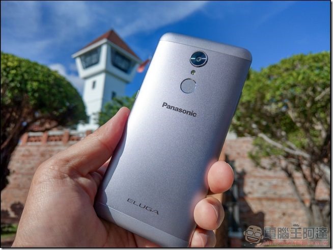 Panasonic ELUGA WE 開箱 -01 Panasonic ELUGA WE 開箱 -01