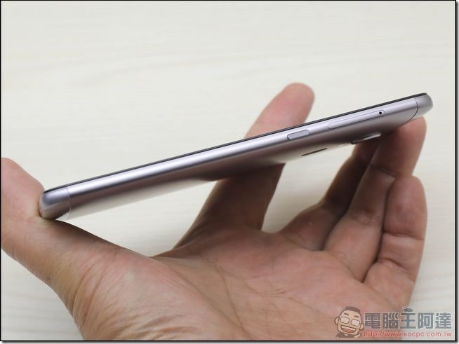 Panasonic ELUGA WE 開箱 -10 Panasonic ELUGA WE 開箱 -10