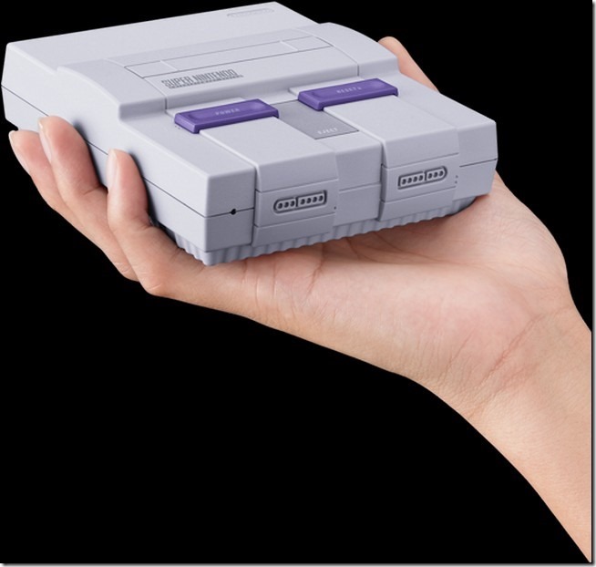 hand-holding-snes hand-holding-snes