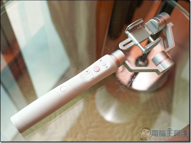 PIRO 三軸臉部追蹤穩定器 -07 PIRO 三軸臉部追蹤穩定器 -07