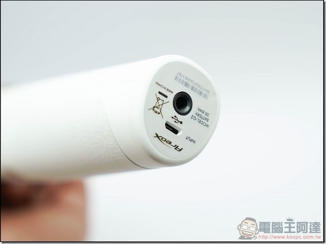 PIRO 三軸臉部追蹤穩定器 -10 PIRO 三軸臉部追蹤穩定器 -10