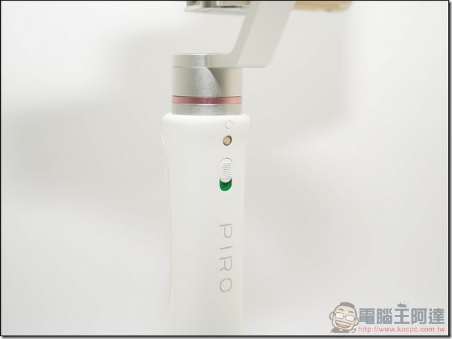 PIRO 三軸臉部追蹤穩定器 -18-1 PIRO 三軸臉部追蹤穩定器 -18-1