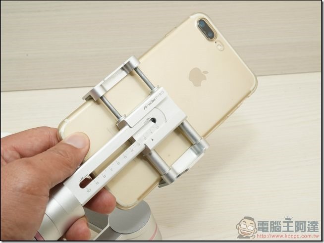 PIRO 三軸臉部追蹤穩定器 -45 PIRO 三軸臉部追蹤穩定器 -45