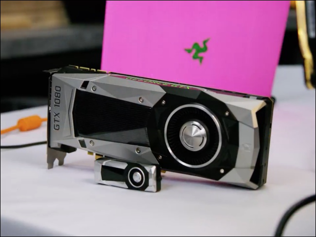 為愚人節打造的 GeForce GTX G-Assist 顯卡造型隨身碟,被 Youtuber 半惡搞地試驗 SLI 的可行性 - 電腦王阿達 為愚人節打造的 GeForce GTX G-Assist 顯卡造型隨身碟,被 Youtuber 半惡搞地試驗 SLI 的可行性 - 電腦王阿達