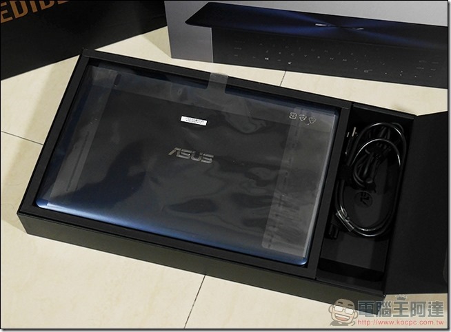 ASUS ZenBook Pro UX550 開箱 -04 ASUS ZenBook Pro UX550 開箱 -04