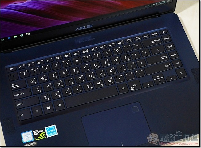 ASUS ZenBook Pro UX550 開箱 -19 ASUS ZenBook Pro UX550 開箱 -19