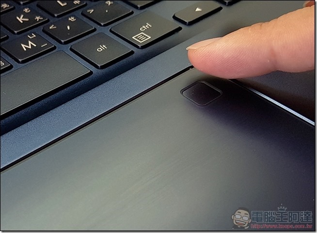 ASUS ZenBook Pro UX550 開箱 -21 ASUS ZenBook Pro UX550 開箱 -21