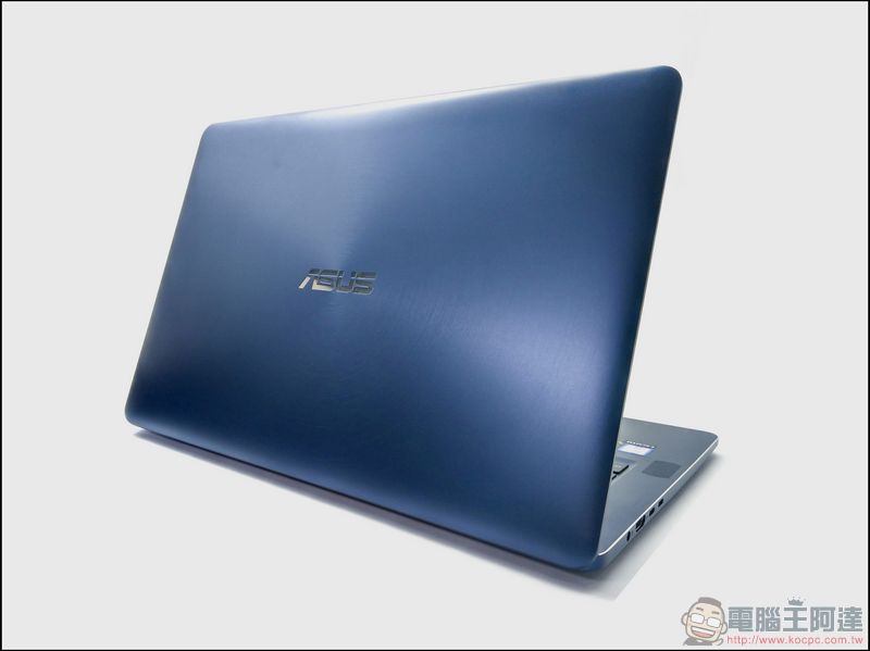 ASUS ZenBook Pro UX550 開箱 評測 搭載 1050Ti 無須妥協的全能美力筆電 - 電腦王阿達