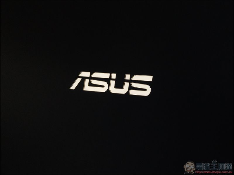 ASUS ZenBook Pro UX550 開箱 評測 搭載 1050Ti 無須妥協的全能美力筆電 - 電腦王阿達 ASUS ZenBook Pro UX550 開箱 評測 搭載 1050Ti 無須妥協的全能美力筆電 - 電腦王阿達