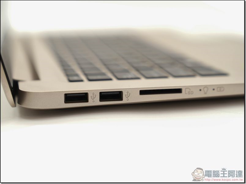 ASUS VivoBook S15 開箱 -23