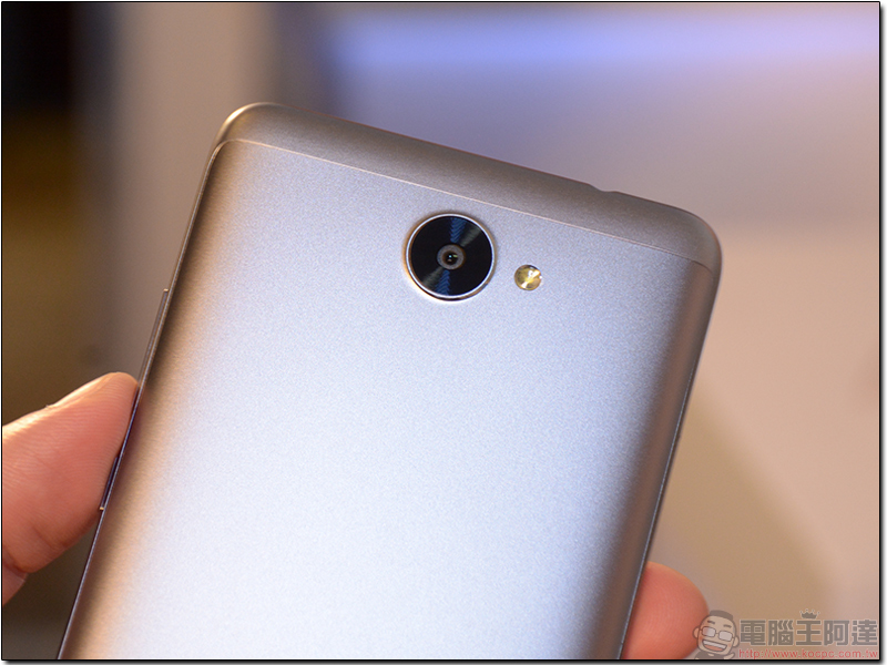 華為 Huawei 新品發表展出新款筆電 MateBook E、手機 Y7、智慧手錶 Huawei Watch 2、平板 MediaPad T3,P10 Plus 玫瑰金新色正式亮相 - 電腦王阿達 華為 Huawei 新品發表展出新款筆電 MateBook E、手機 Y7、智慧手錶 Huawei Watch 2、平板 MediaPad T3,P10 Plus 玫瑰金新色正式亮相 - 電腦王阿達