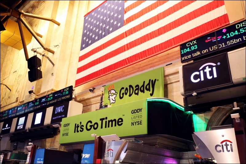 極端主義網站 Daily Stormer 被 GoDaddy 轟出門,現在又被 Google 拒絕註冊 - 電腦王阿達 極端主義網站 Daily Stormer 被 GoDaddy 轟出門,現在又被 Google 拒絕註冊 - 電腦王阿達