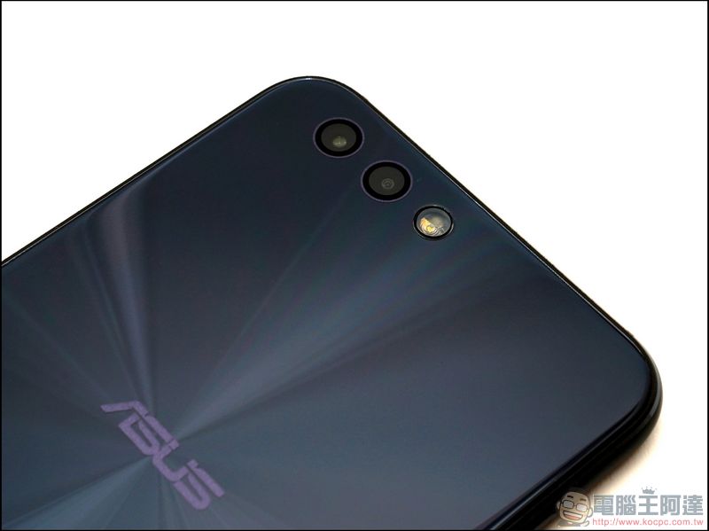 ASUS ZenFone 4 開箱 、評測、評價 雙鏡頭四軸光學防手震、120 度超廣角中階最強拍照旗艦 - 電腦王阿達 ASUS ZenFone 4 開箱 、評測、評價 雙鏡頭四軸光學防手震、120 度超廣角中階最強拍照旗艦 - 電腦王阿達