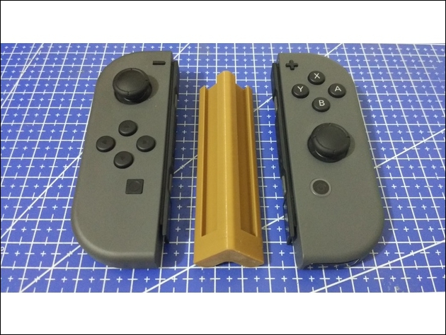 工程師設計出 單手 Joy-Con 轉接器 ，為了一隻手不方便卻想玩 Nintendo Switch 的朋友著想 - 電腦王阿達