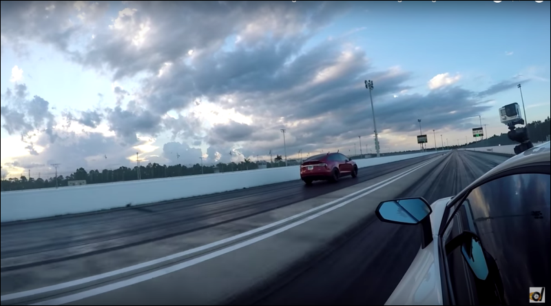 Tesla Model X 跟 Lamborghini Aventador PK 1/4 英里直線賽,竟以極小差距獲勝 - 電腦王阿達 Tesla Model X 跟 Lamborghini Aventador PK 1/4 英里直線賽,竟以極小差距獲勝 - 電腦王阿達