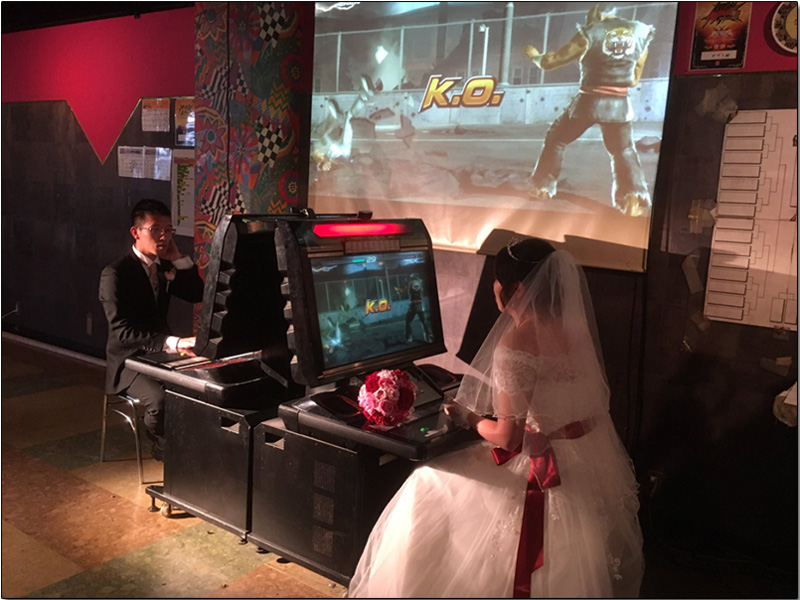 日本一對新人包下遊戲場辦《 鐵拳 6:血統叛亂 》婚禮,新郎新娘現場 PK 互毆 - 電腦王阿達 日本一對新人包下遊戲場辦《 鐵拳 6:血統叛亂 》婚禮,新郎新娘現場 PK 互毆 - 電腦王阿達