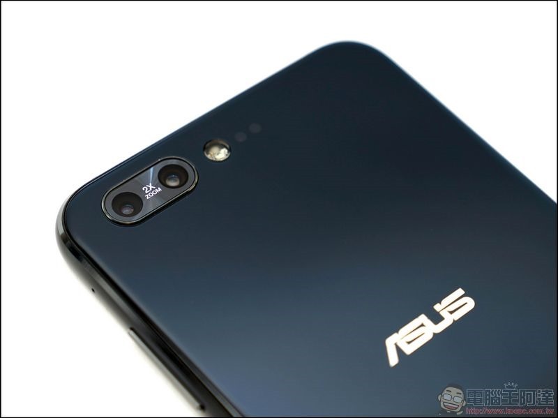 ASUS ZenFone4 Pro 開箱 -18 ASUS ZenFone4 Pro 開箱 -18