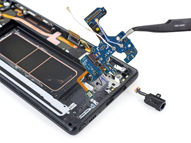 iFixit 拆解 Samsung Galaxy Note 8 :安全性更好,四鏡頭讓人驚艷 - 電腦王阿達 iFixit 拆解 Samsung Galaxy Note 8 :安全性更好,四鏡頭讓人驚艷 - 電腦王阿達