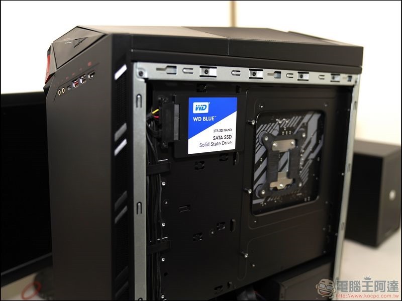 WD BLUE 3D NAND SSD WDS100T2B0A -10 WD BLUE 3D NAND SSD WDS100T2B0A -10