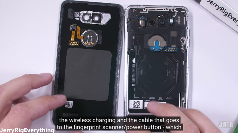 國外 YouTuber 拆解 LG V30 相機鏡頭令人驚艷,半模組化設計維修更容易 - 電腦王阿達 國外 YouTuber 拆解 LG V30 相機鏡頭令人驚艷,半模組化設計維修更容易 - 電腦王阿達