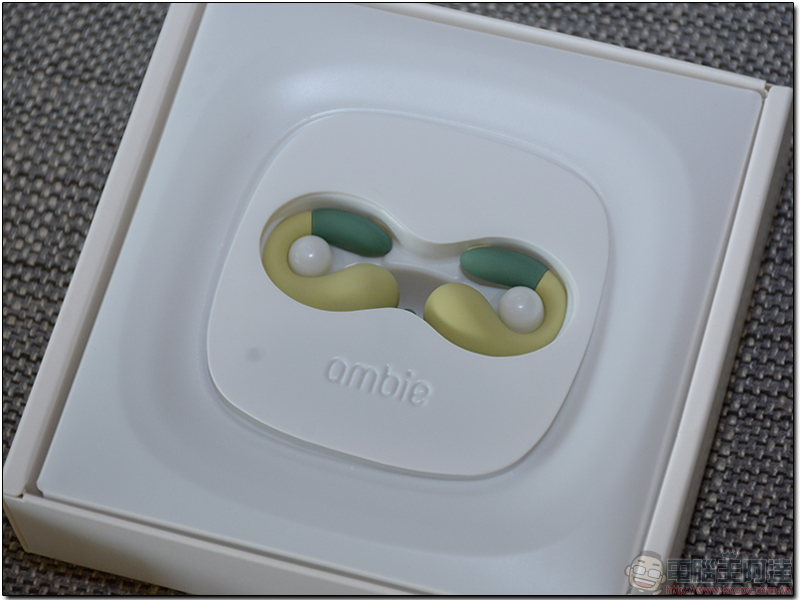 私物 Ambie 夾式耳機 簡易開箱，享受音樂兼顧環境音的平價選擇 - 電腦王阿達