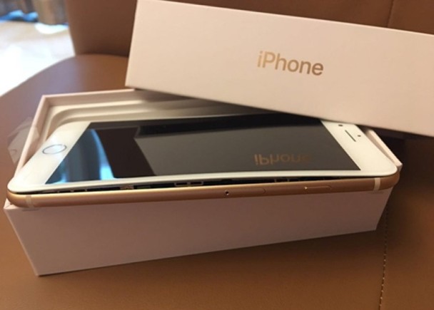 iPhone 8 Plus 電池膨脹 全球連環爆,就連剛開箱的新機也發胖 - 電腦王阿達 iPhone 8 Plus 電池膨脹 全球連環爆,就連剛開箱的新機也發胖 - 電腦王阿達