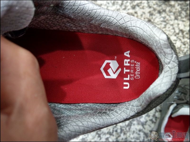 The North Face 防水登山徒步鞋 2VV6ZGK -10 The North Face 防水登山徒步鞋 2VV6ZGK -10
