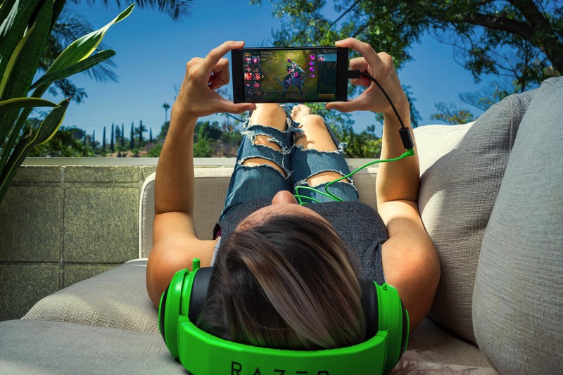 razer-phone-gallery-1500x1000-2.jpg Razer Phone ,Razer phone gallery 1500x1000 2