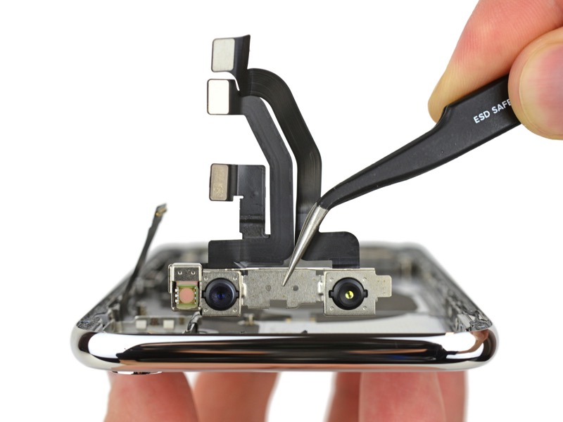 iPhone XS / XS Max 被 iFixit 拆解 ,電池有重大改變 - 電腦王阿達 iPhone XS / XS Max 被 iFixit 拆解 ,電池有重大改變 - 電腦王阿達