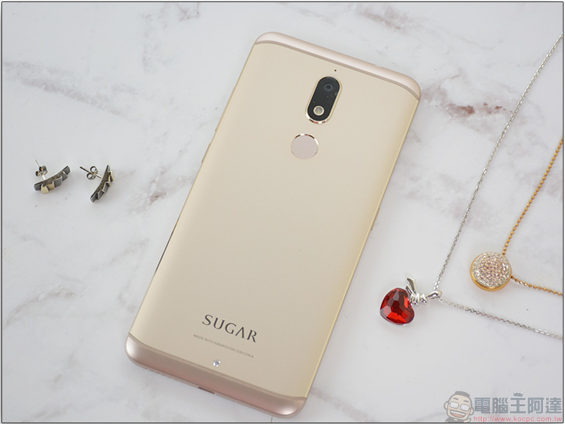 SUGAR C11 開箱 、評測 首款不到 7000 元的全螢幕手機! - 電腦王阿達 SUGAR C11 開箱 、評測 首款不到 7000 元的全螢幕手機! - 電腦王阿達