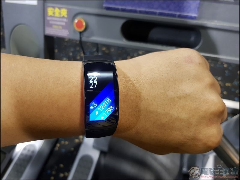 Gear Fit2 Pro 開箱 -54 Gear Fit2 Pro 開箱 -54