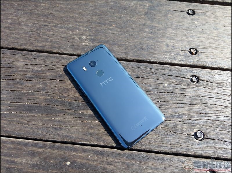 HTC U11+ é–‹ç®± -23