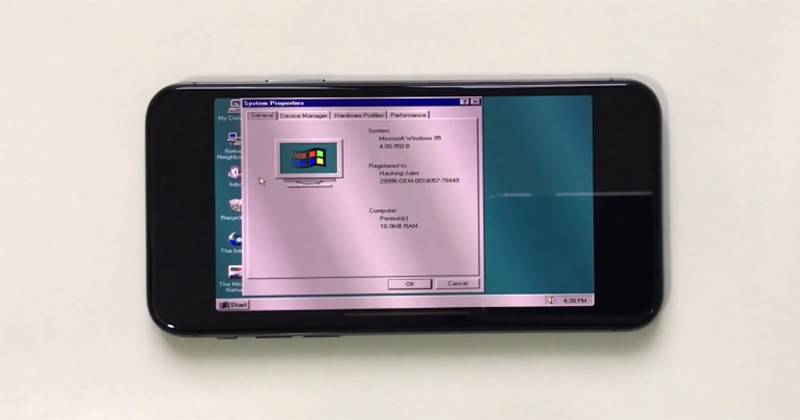 iPhone X 運行 Windows 95 iPhone X 運行 Windows 95