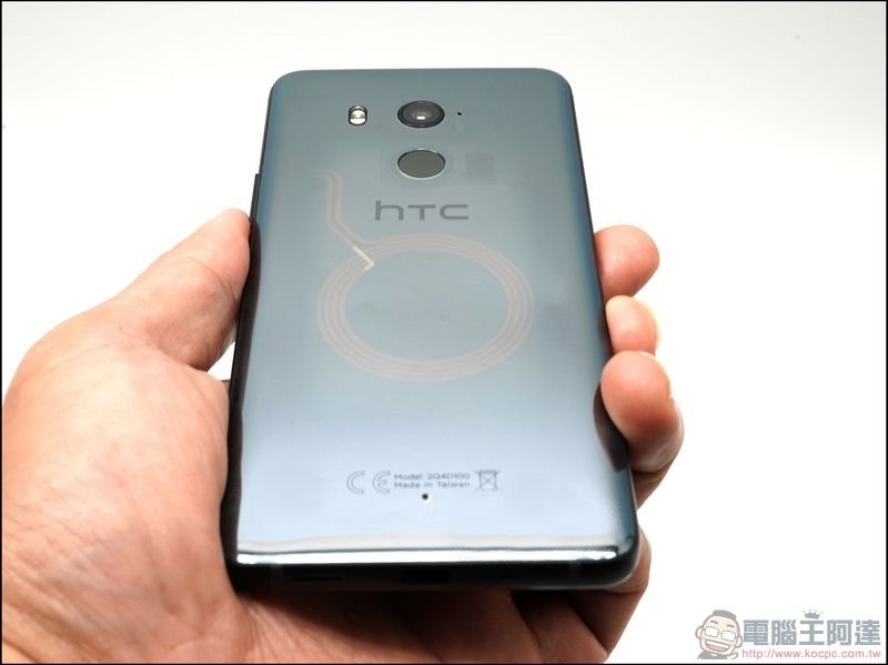 HTC U11+ é€æ˜Žé»‘ é–‹ç®± -08